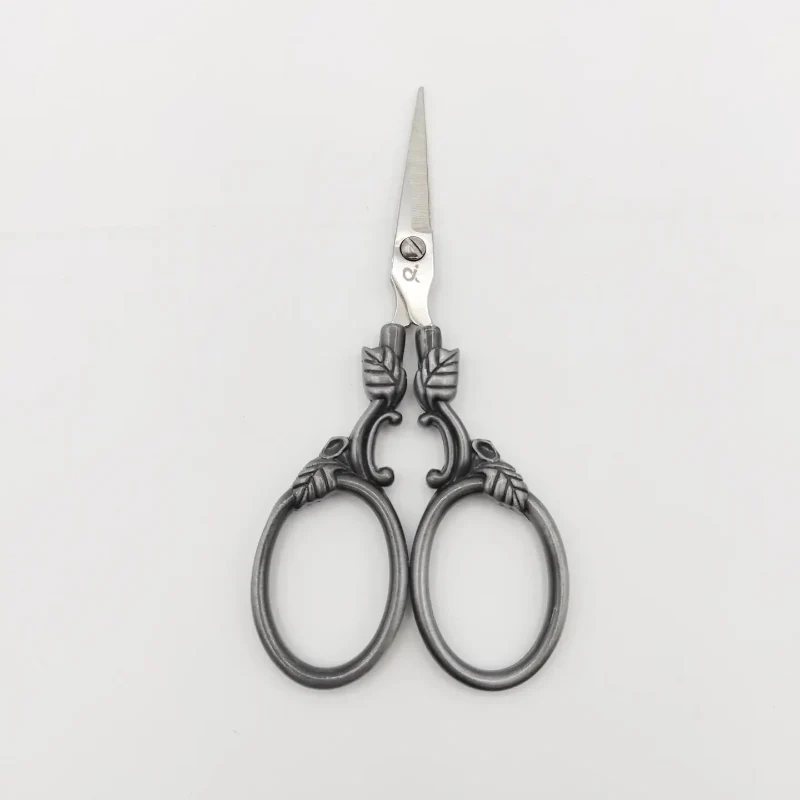 Leaf Pattern Scissors
